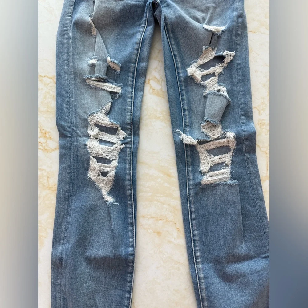 🏷️ 🛍️ NWOT American Eagle High Rise Super Stretch Medium Wash Denim Pants 🏷️ 🛍️ - Picture 3 of 9